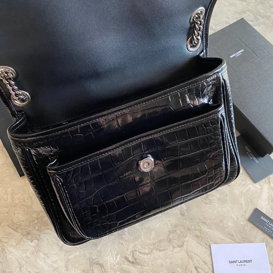 NIKI MEDIUM IN CRINKLED VINTAGE LEATHER — image 6