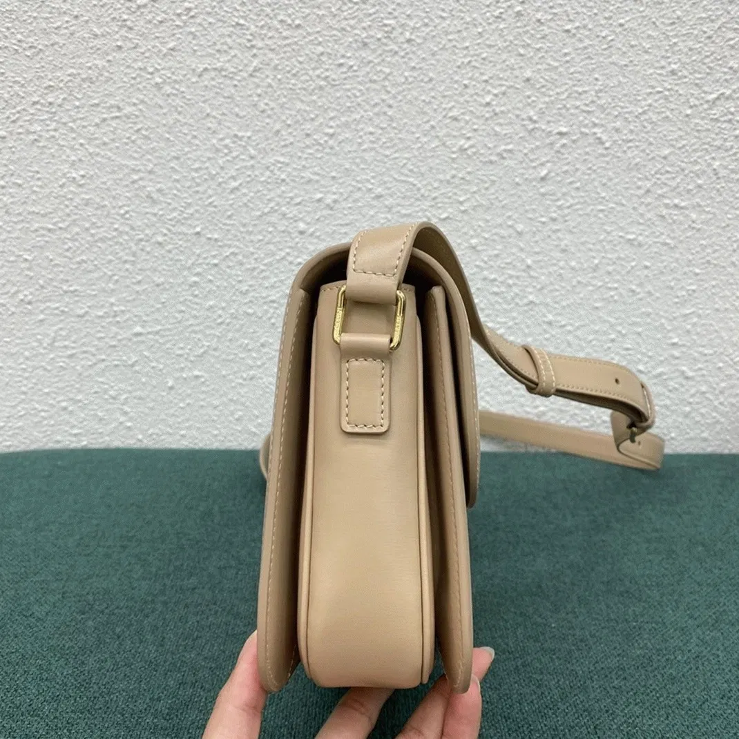 Top Quality Imitation Celine Triomphe Medium Bag In Nude — image 5