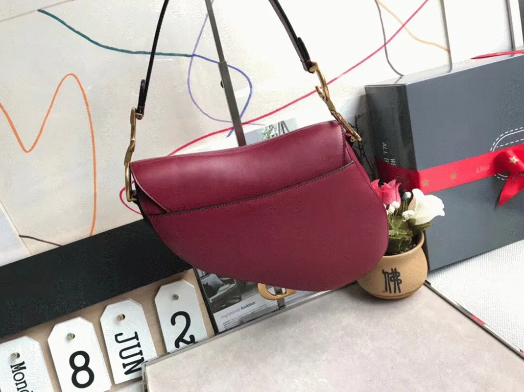 Dior Saddle Bag in Red Smooth Calfskin — image 6