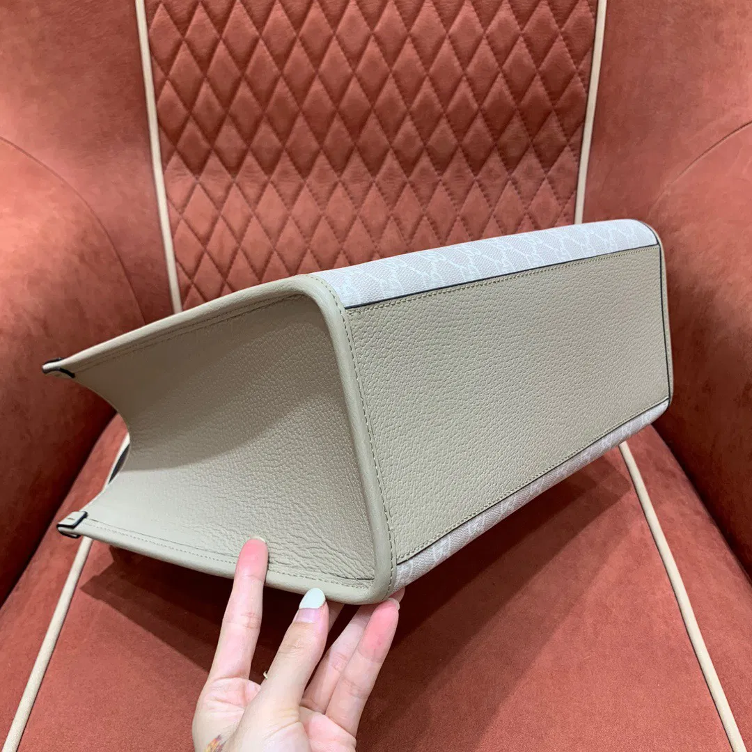 Gucc1 Retro bag — image 7