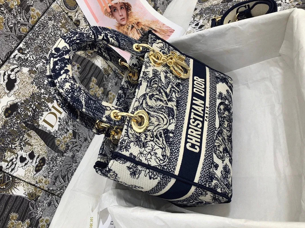 Dior Lady D-Lite Medium Bag Knockoff in Blue Toile de Jouy Embroidery — image 5