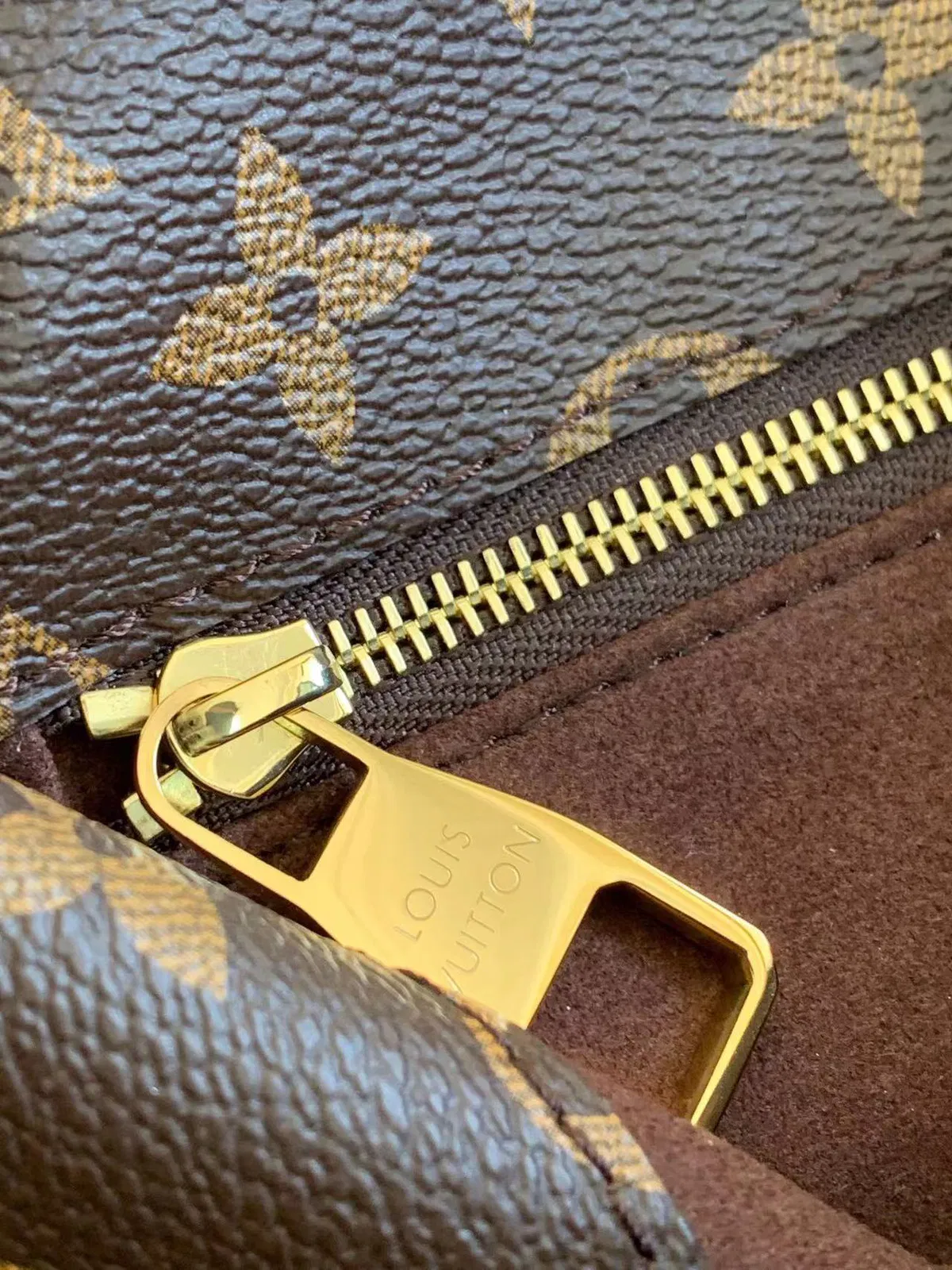 LV TOTE bag — image 4