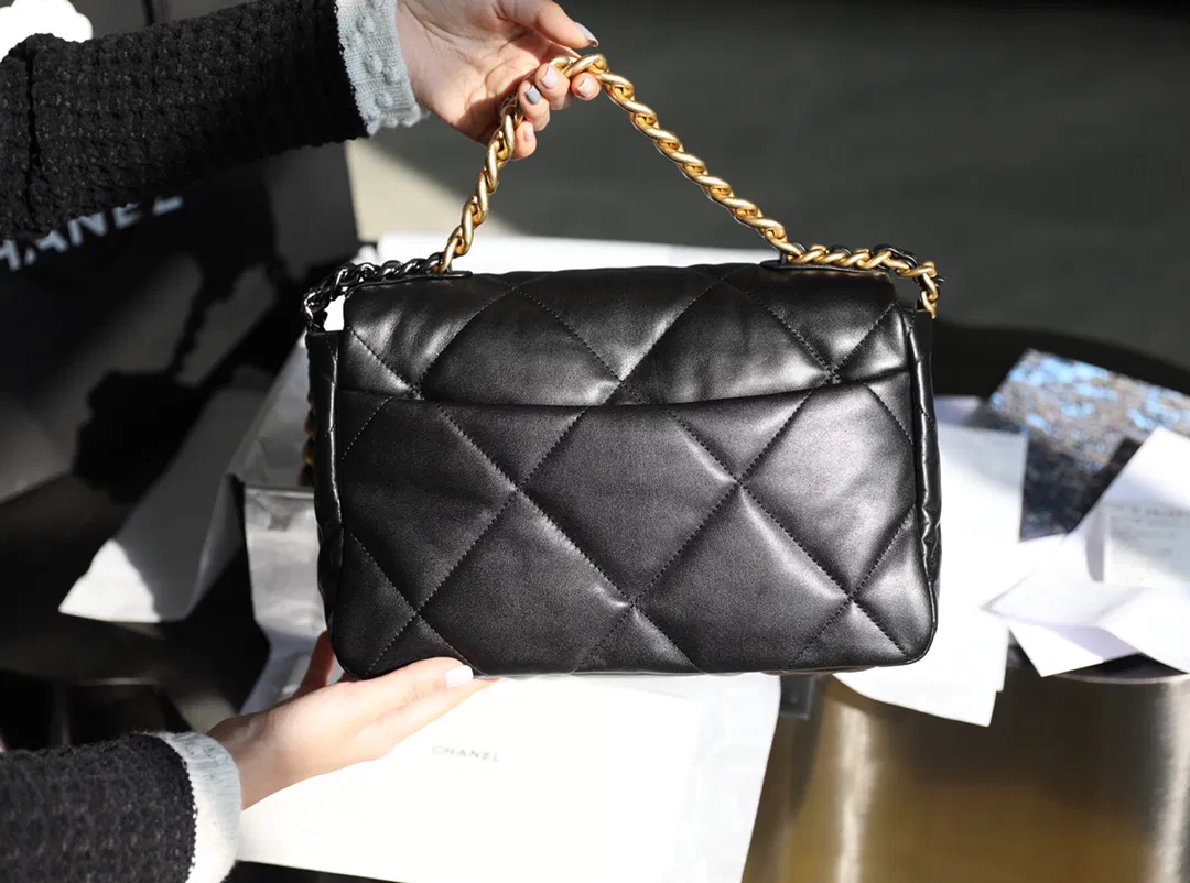 Chanel 19 — image 7