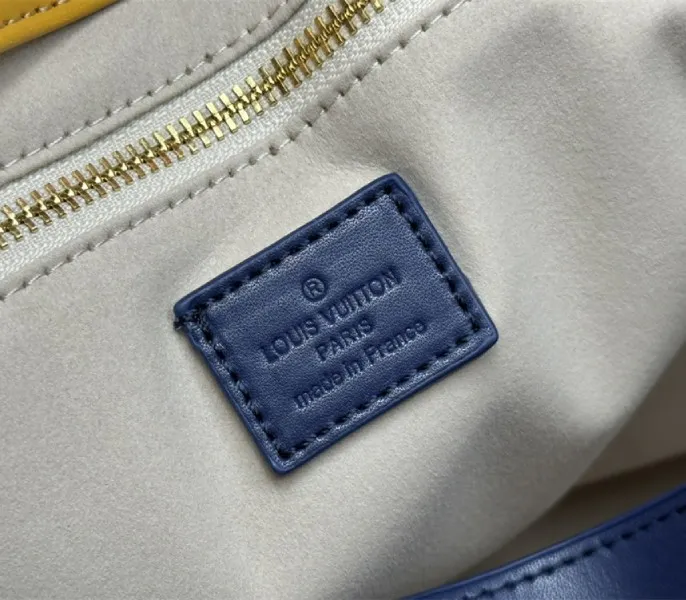 Louis Vuitton Other Leathers Shopper MM Tote In Safran — image 7