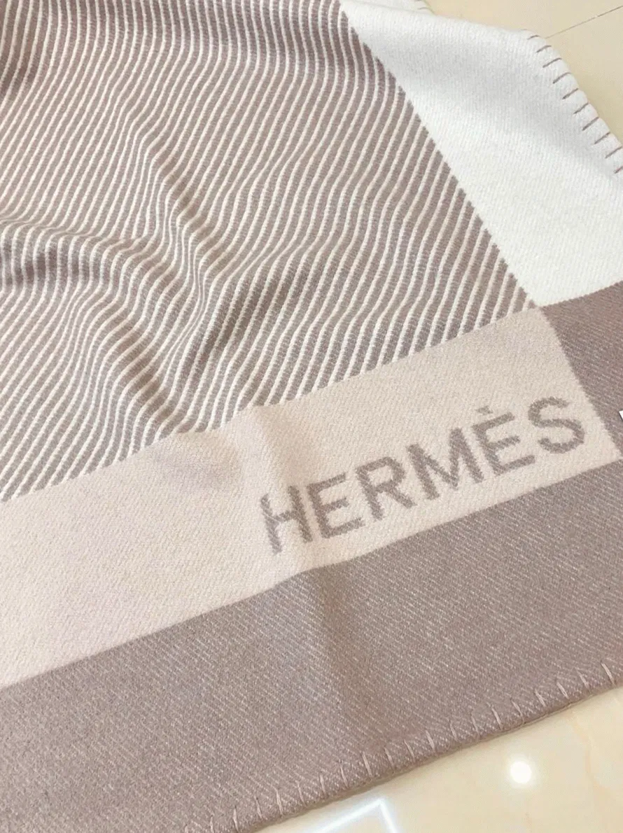 Best Hermes H Riviera blanket in beige wool and cashmere — image 2