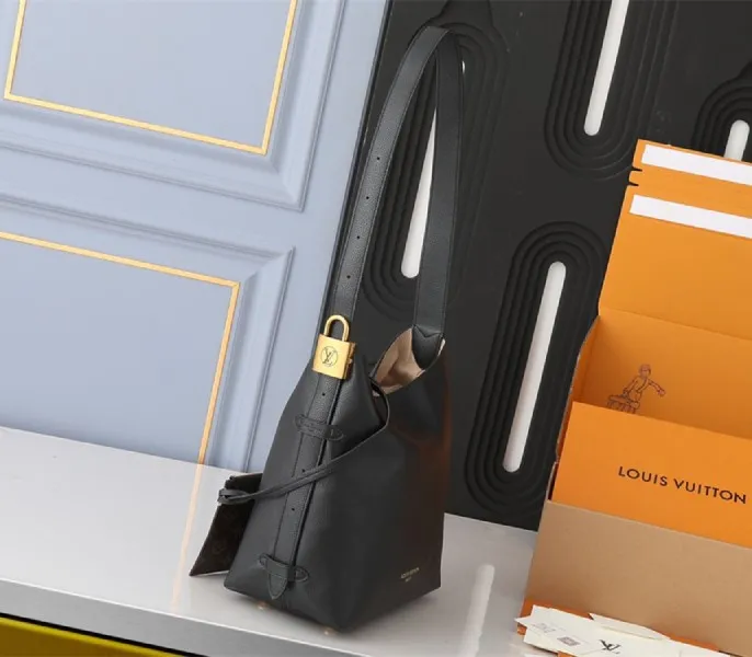 Louis Vuitton Low Key MM Hobo In Black — image 2
