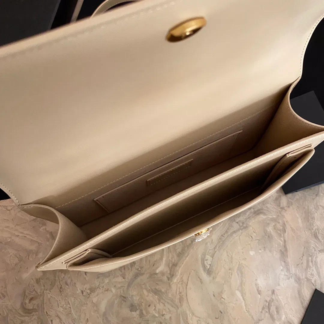 MEDIUM SUNSET SATCHEL IN SMOOTH LEATHER — image 9
