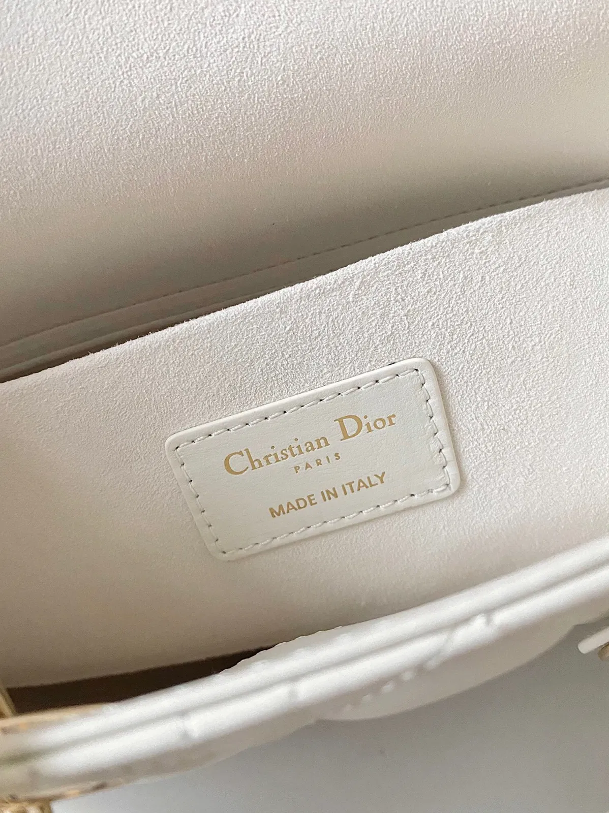 Dior Lady D-Joy Small Bag Knockoff in White — image 6