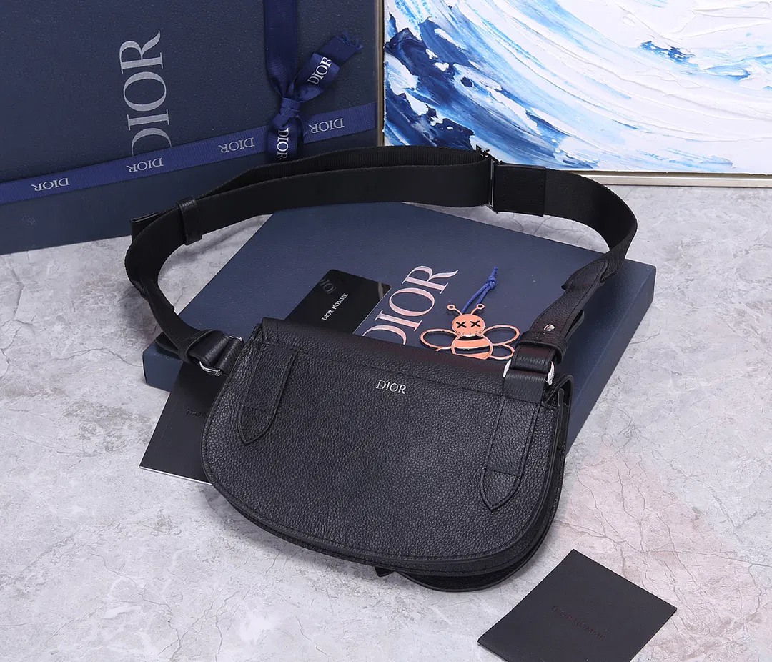 Dior Men’s Saddle Bag — image 3