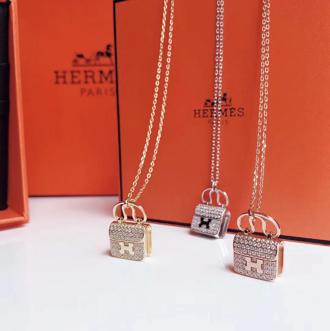 Hermès Amulettes Constance Pendant — image 2
