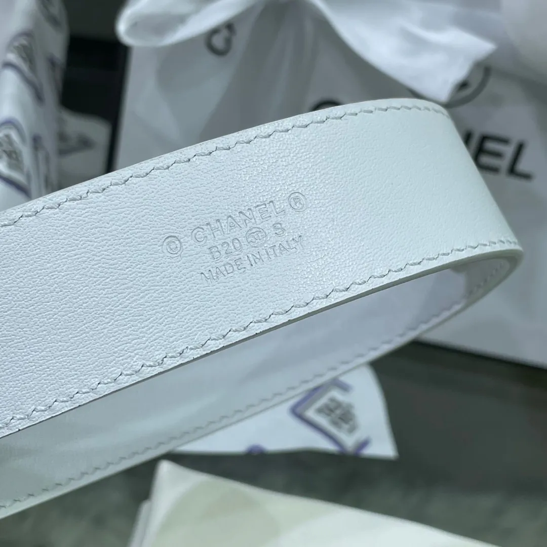 Chanel Red Patent Leather CC Logo Belt — image 5
