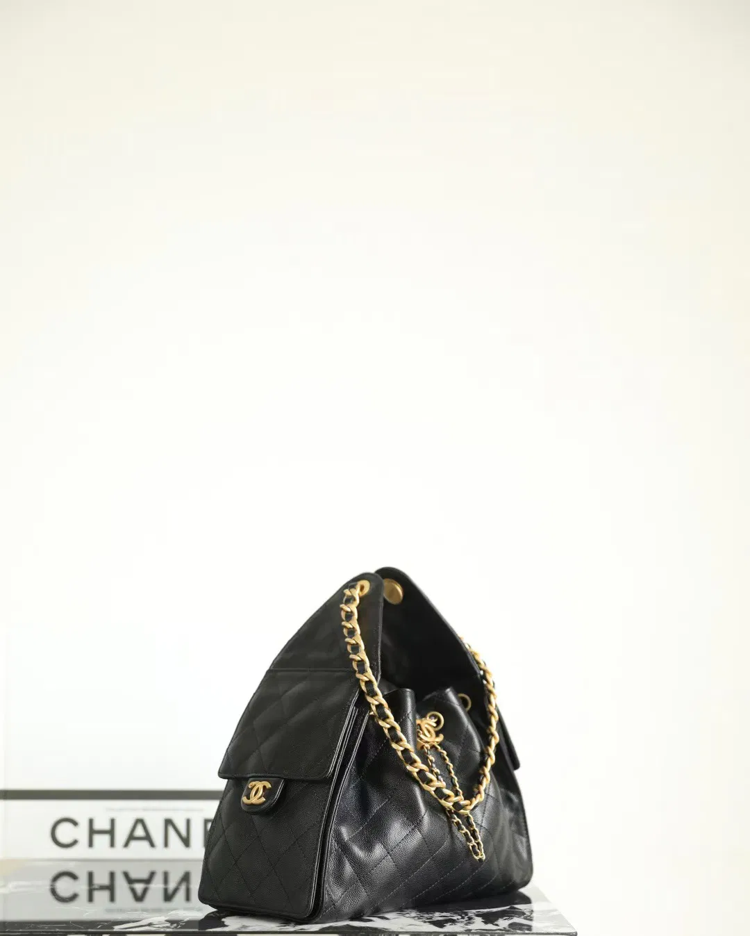 CHANEL 25 MEDIUM HANDBAG — image 2