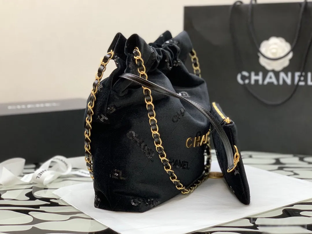 CHANEL 22 — image 9