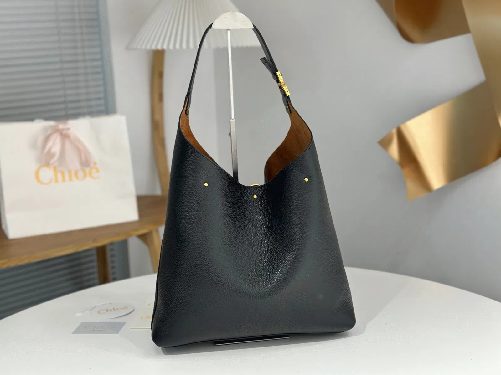 Top Quality Knockoff Previous Previous Chloe Marcie Hobo Bag in Black Grained Leather — image 3