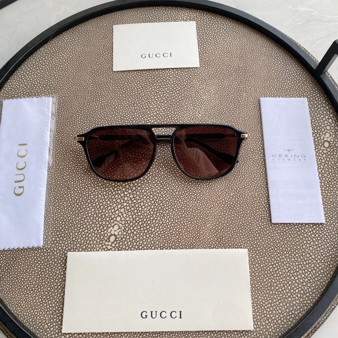 AVIATOR SUNGLASSES