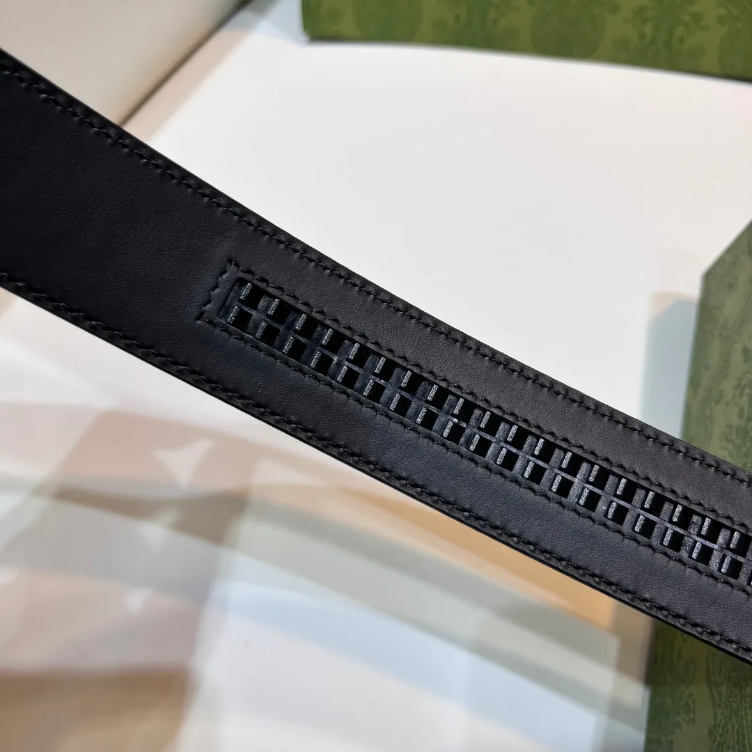 Square G reversible leather belt — image 4