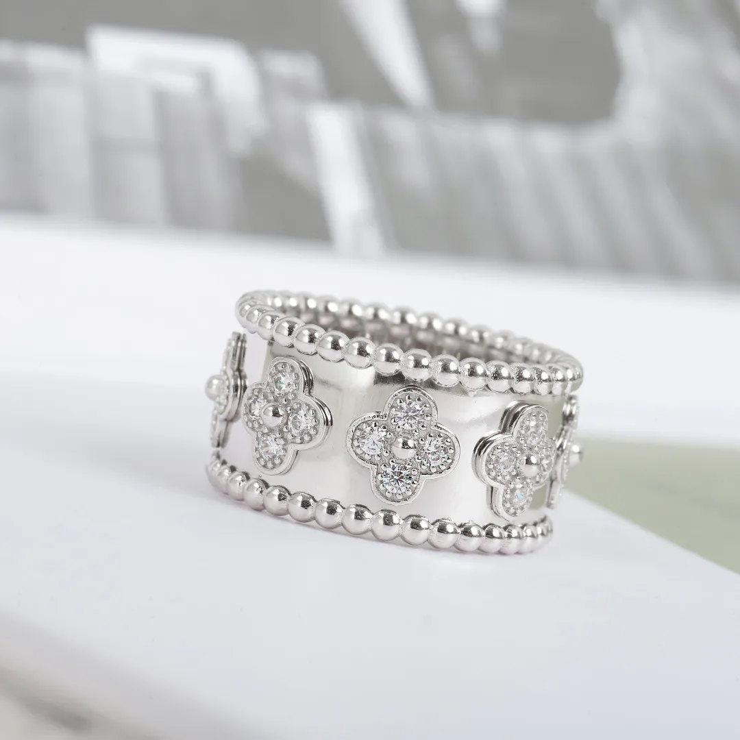 Van Cleef Perlée Ring — image 5