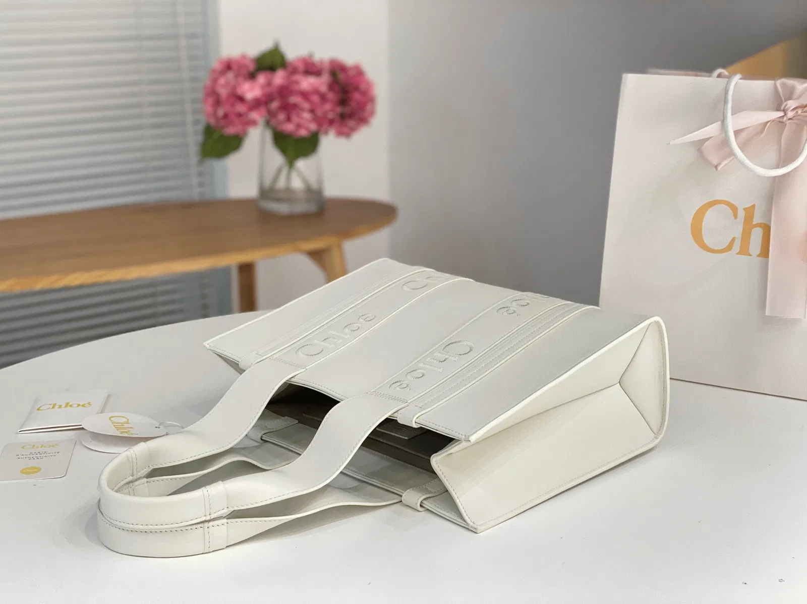 Top Quality Fake Chloe Woody Medium Tote Bag In White Calfskin — image 8