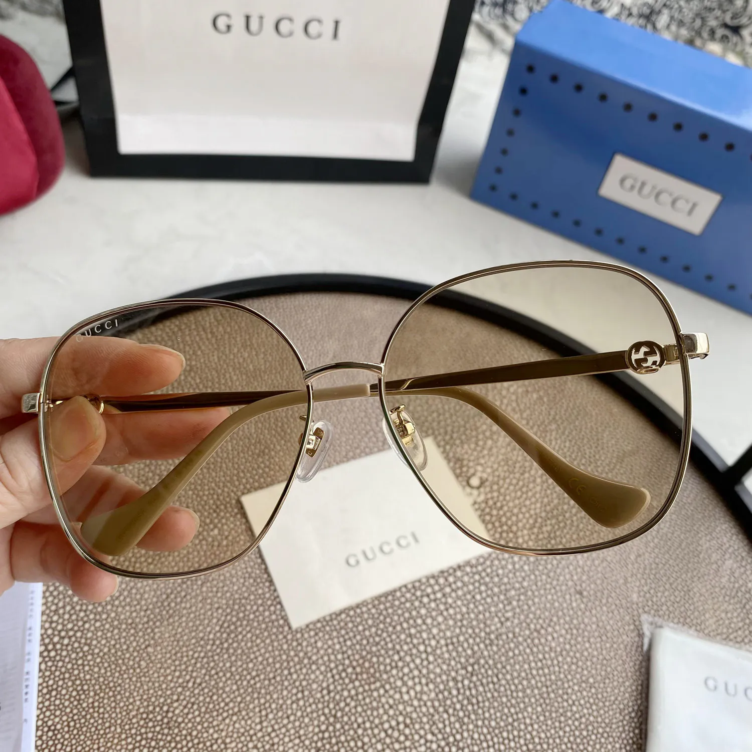 Gucci – GG0724S Gold — image 7