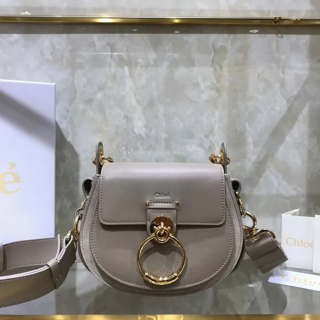 Top Quality Replica Chloe Small Tess Shoulder Bag In Grey Calfskin — image 10