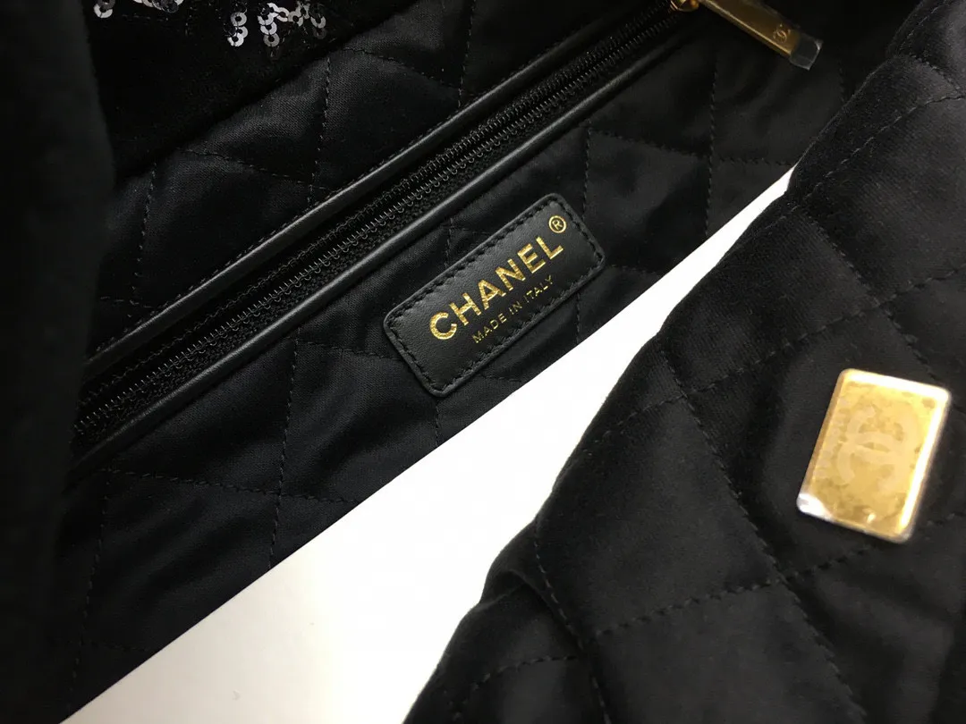 CHANEL 22 — image 3