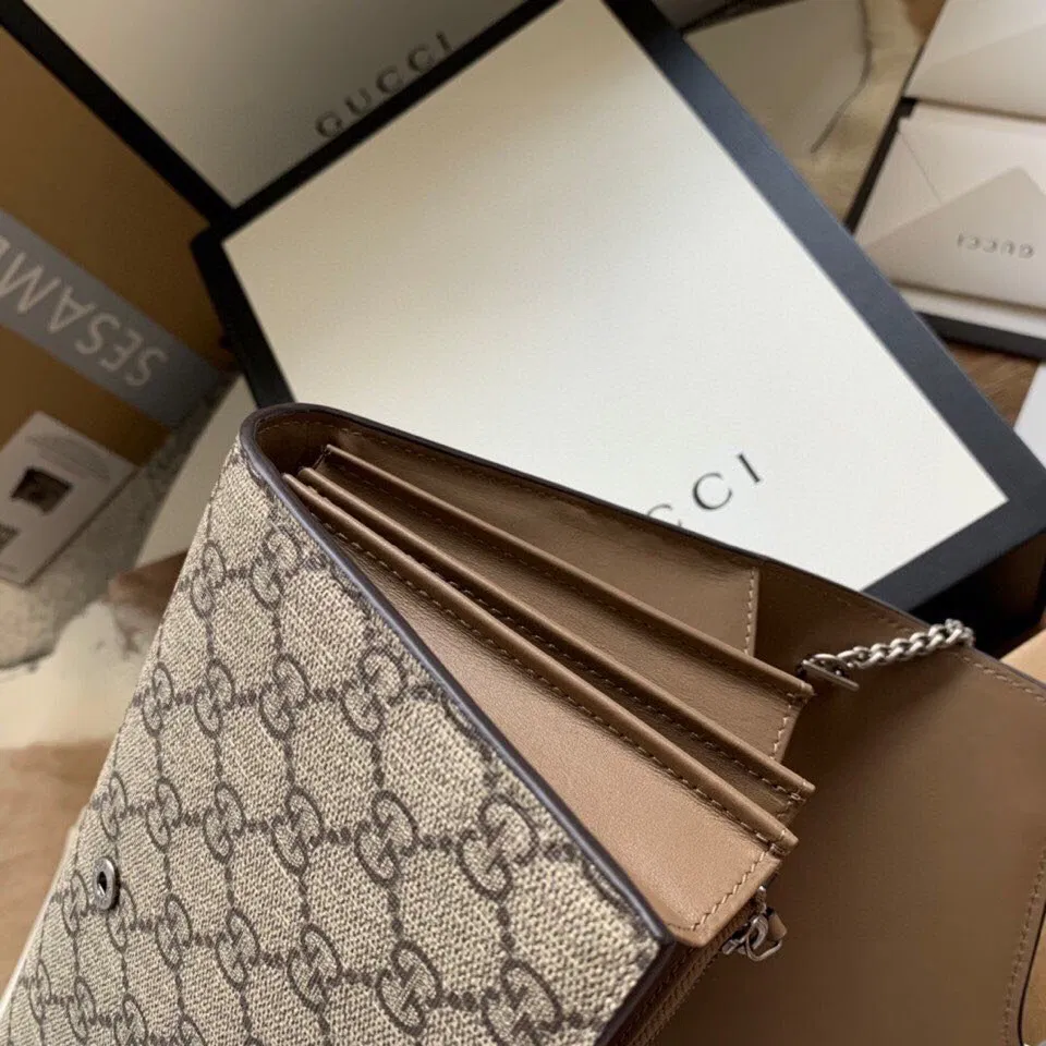 Dionysus GG Supreme chain wallet — image 9
