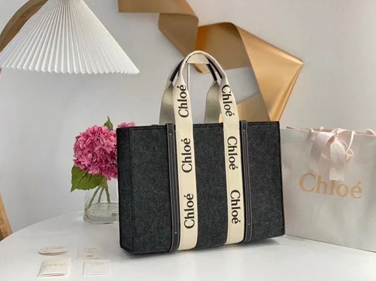 Top Quality Fake Chloe Medium Woody Tote Bag In Grey Felt — image 5