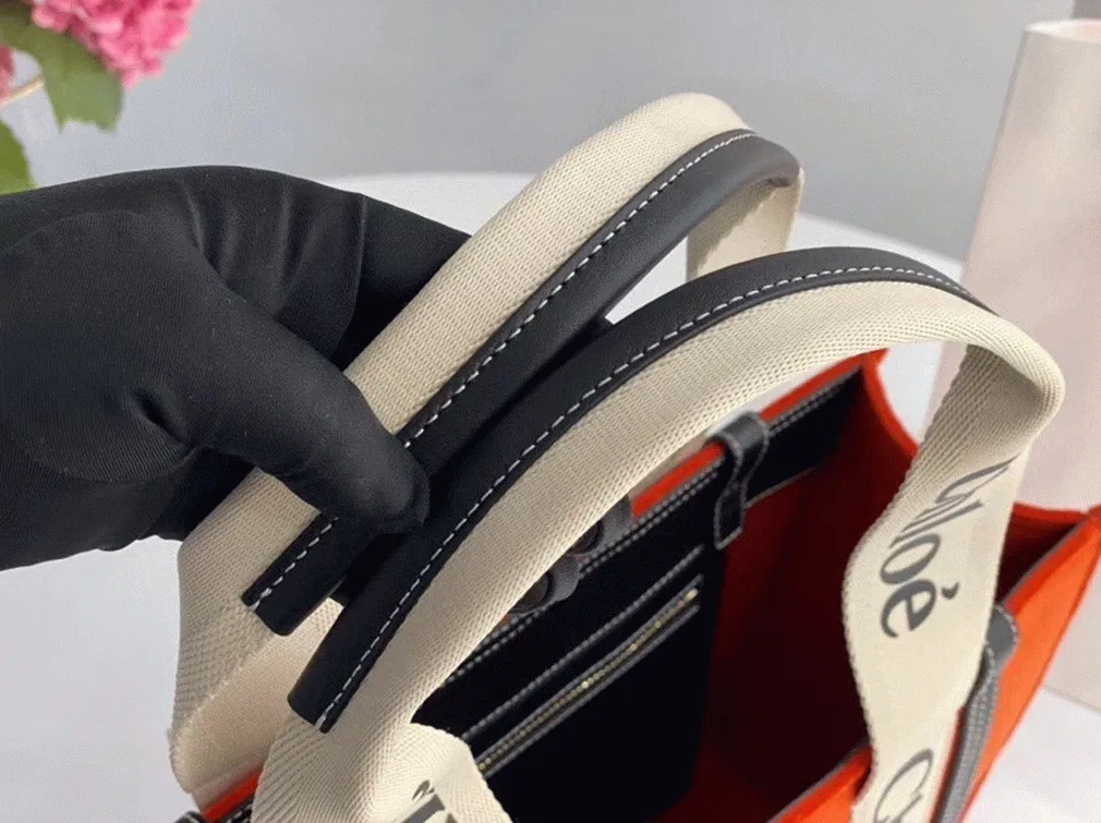 Top Quality Fake Chloe Medium Woody Tote Bag In Orange Felt — image 6