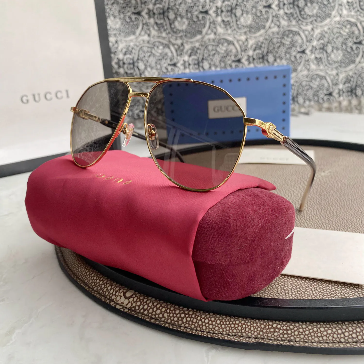 GUCCI EYEWEAR SUNGLASSES — image 2