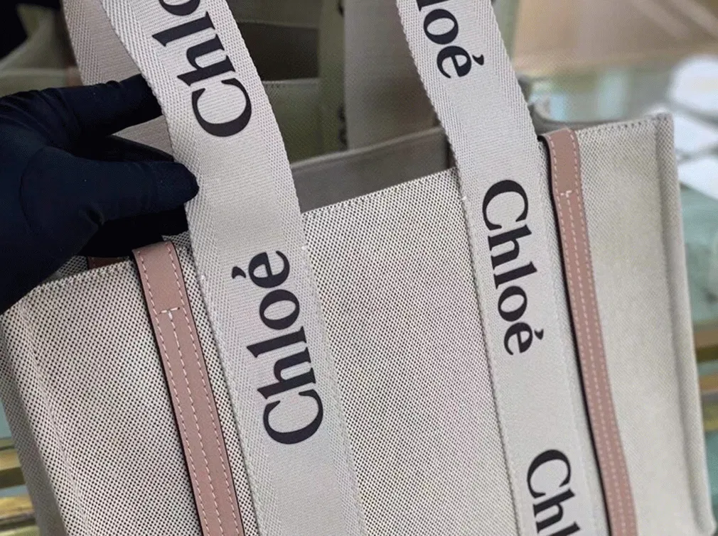 Top Quality Replica Chloe Medium Woody Tote Bag in Canvas with Beige Leather Strips — image 8