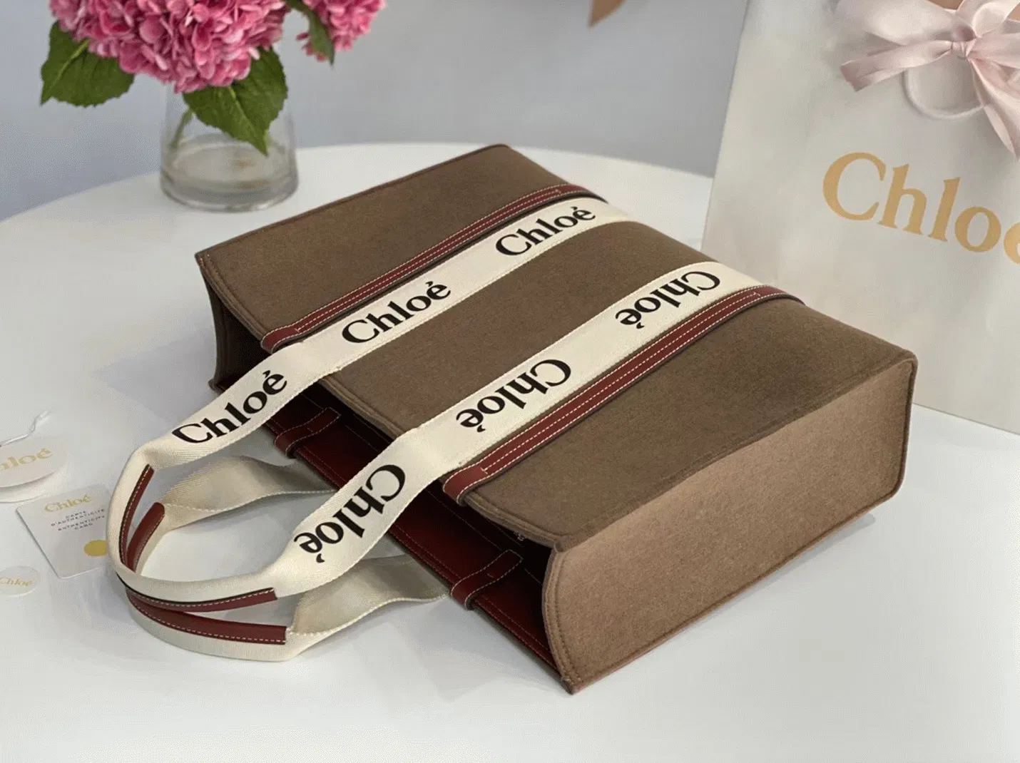 Top Quality Replica Chloe Medium Woody Tote Bag In Brown Felt — image 5
