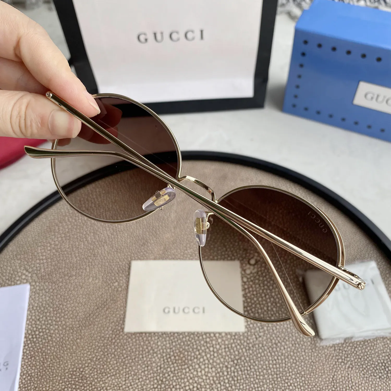Chloé Eyewear engraved-logo round-frame sunglasses — image 6