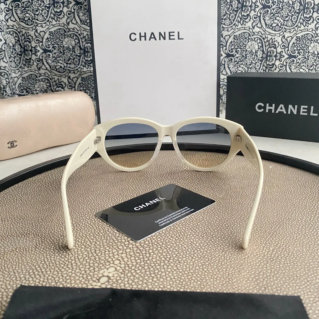 Vintage chanel sunglasses — image 7