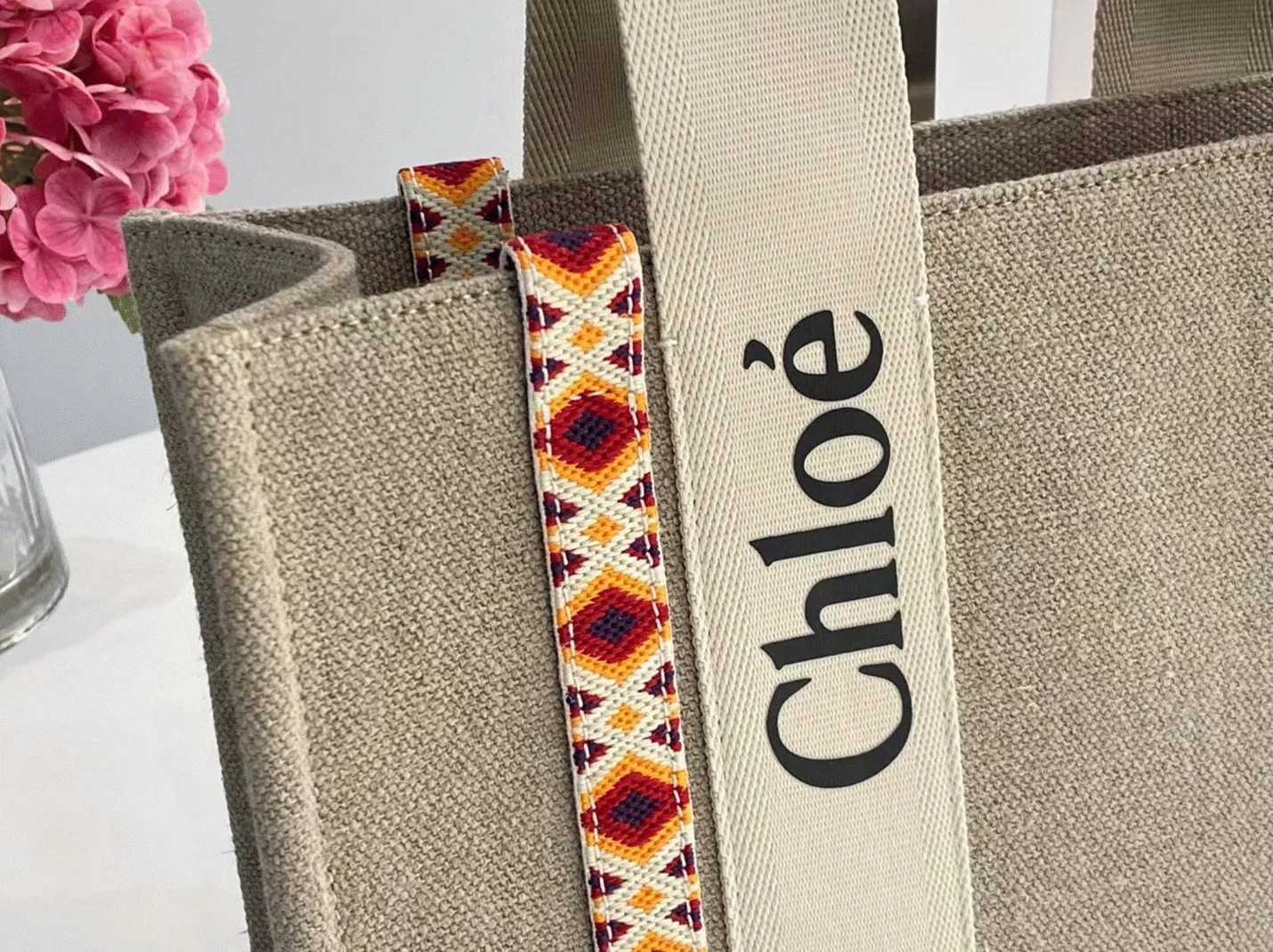 Top Quality Replica Chloe Medium Woody Tote Bag with Hand-embroidered — image 2