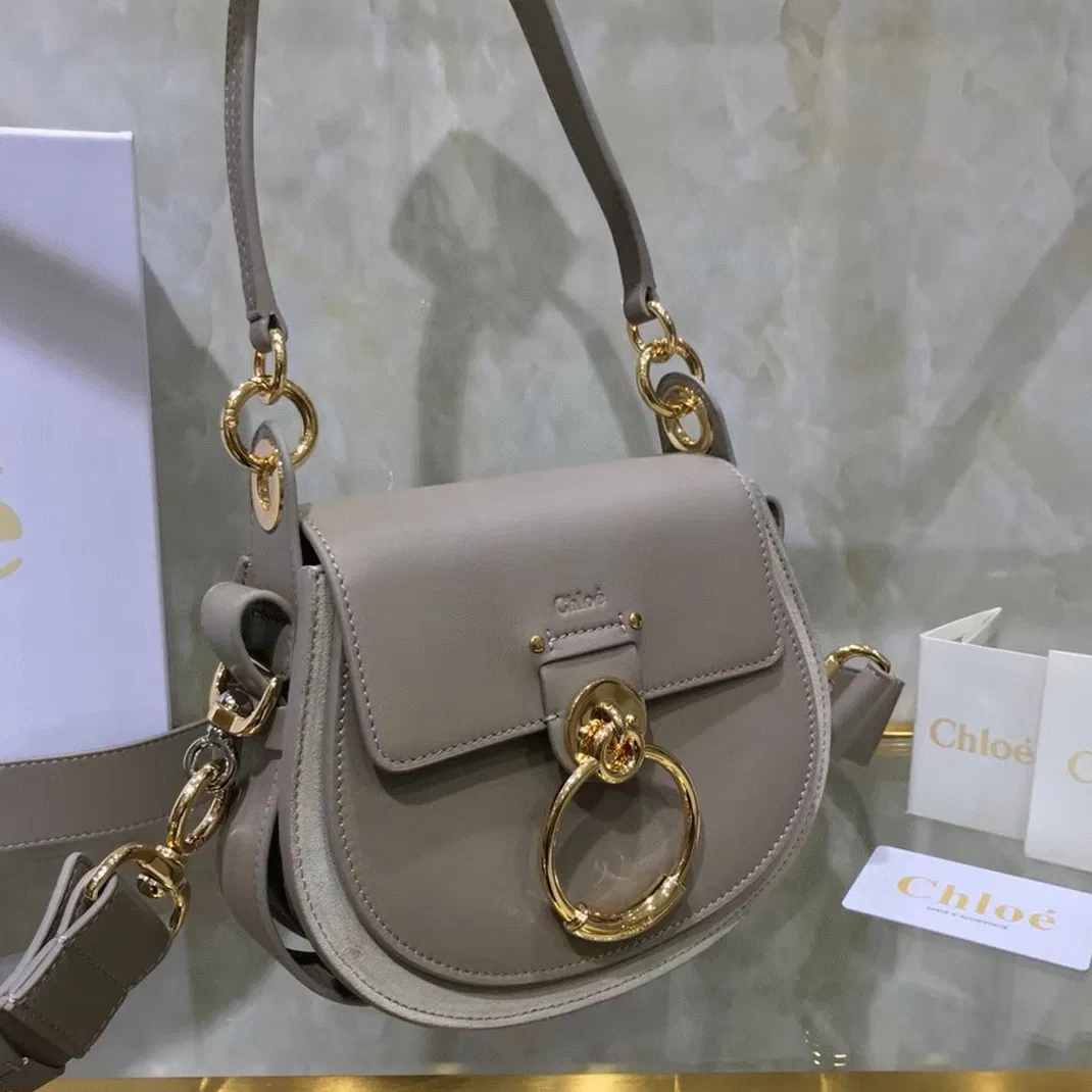 Top Quality Replica Chloe Small Tess Shoulder Bag In Grey Calfskin — image 2