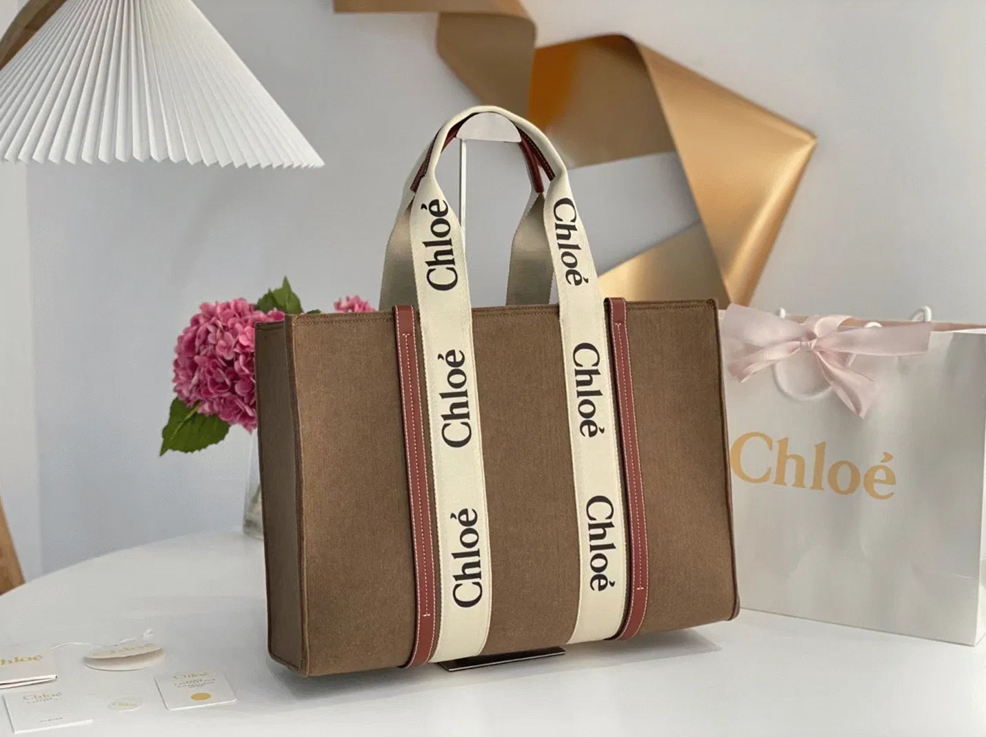 Top Quality Replica Chloe Medium Woody Tote Bag In Brown Felt — image 6