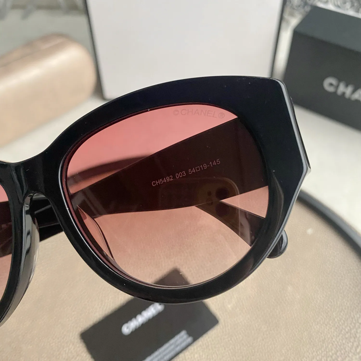 Vintage chanel sunglasses — image 4