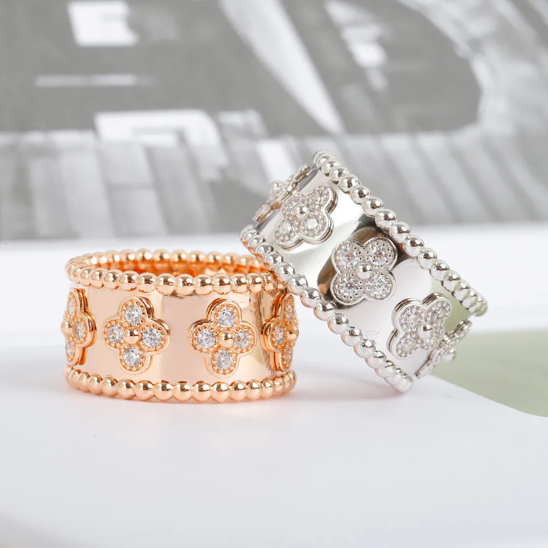 Van Cleef Perlée Ring