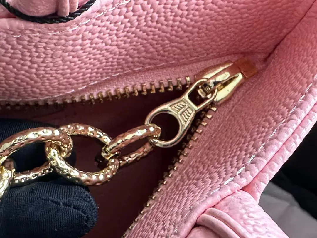 Chanel Tote In Pink — image 5