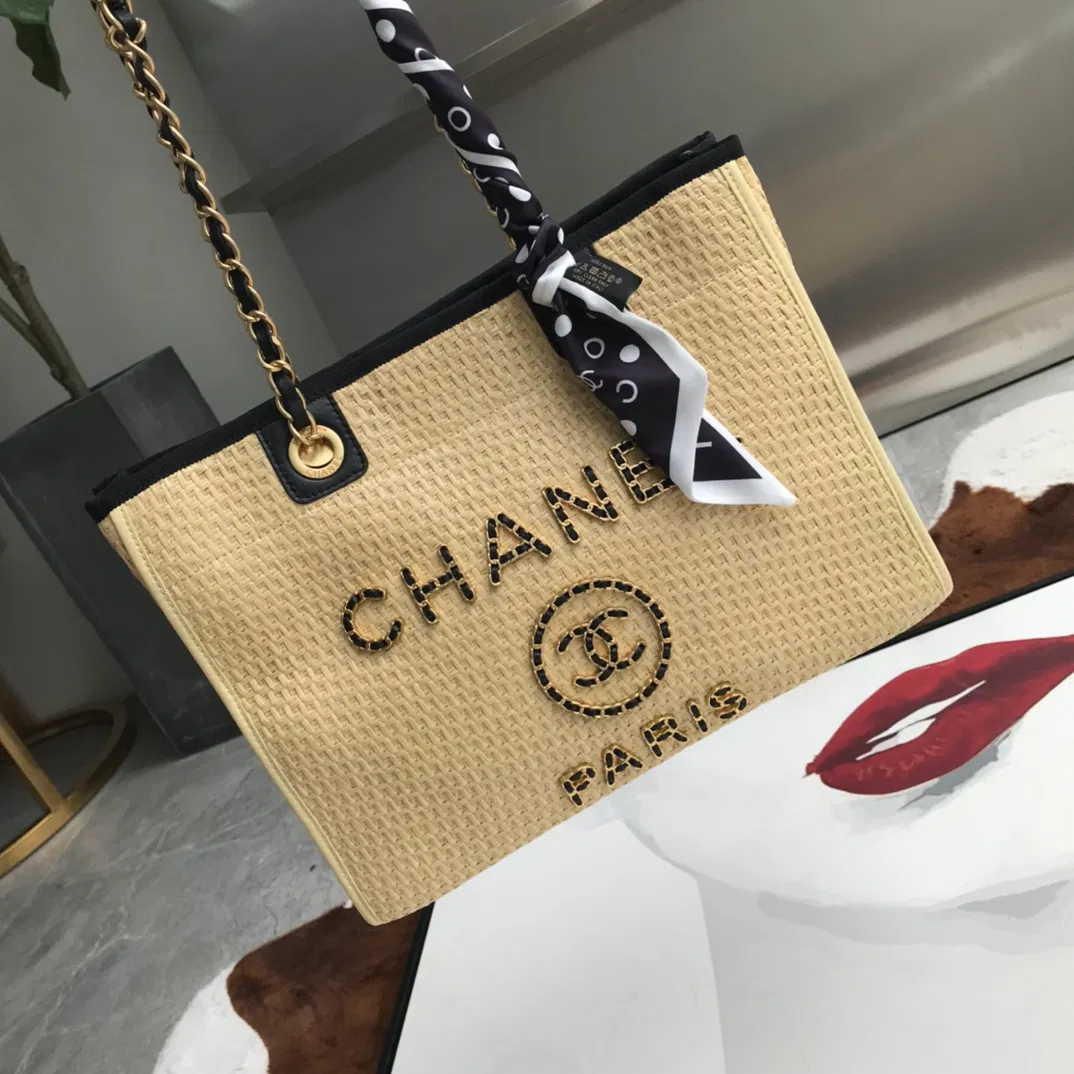 CHANEL TOTE — image 7