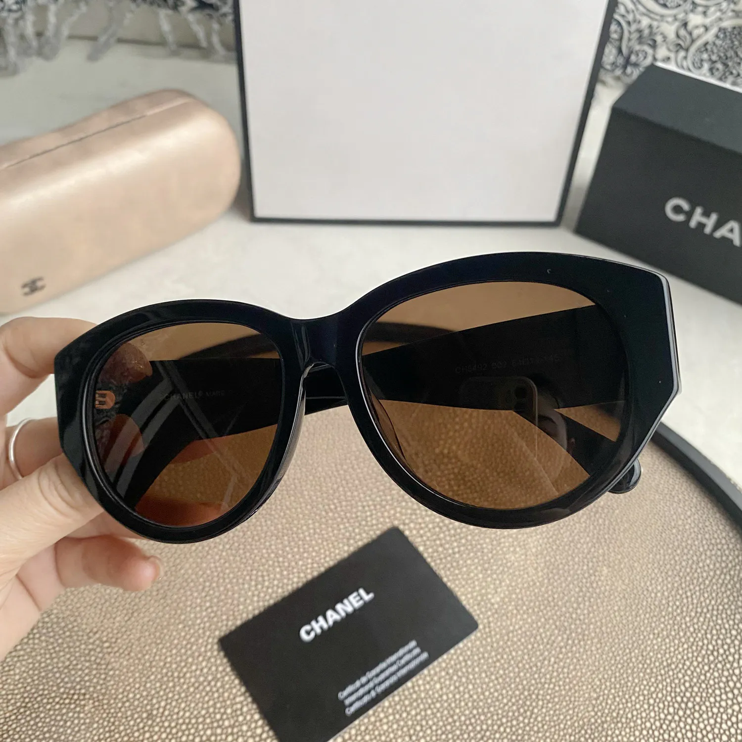 Vintage Sunglasses — image 6