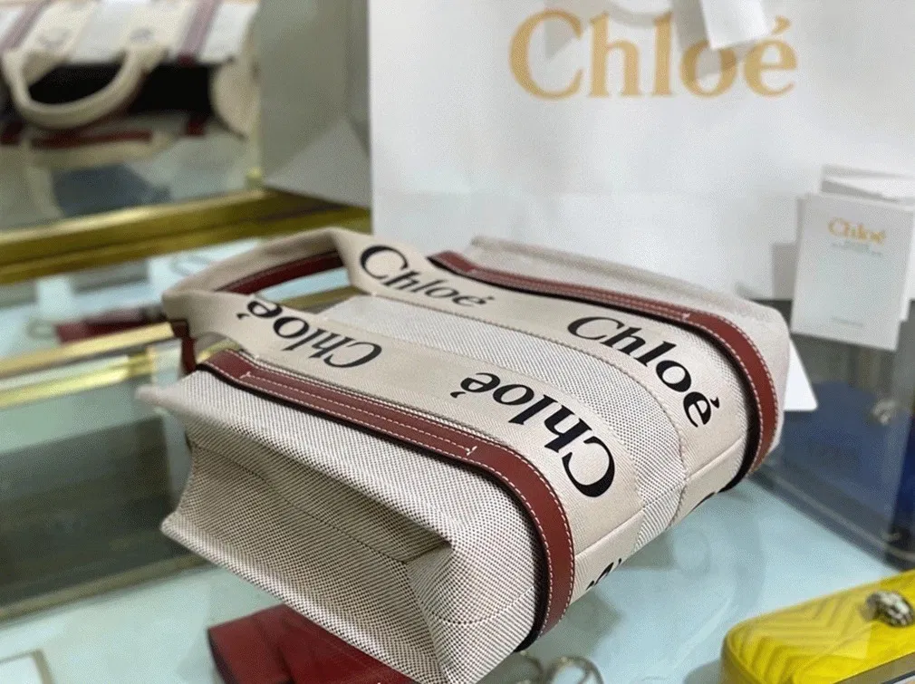 Top Quality Replica Chloe Small Woody Tote Bag in Canvas with Camel Leather Strips — image 4