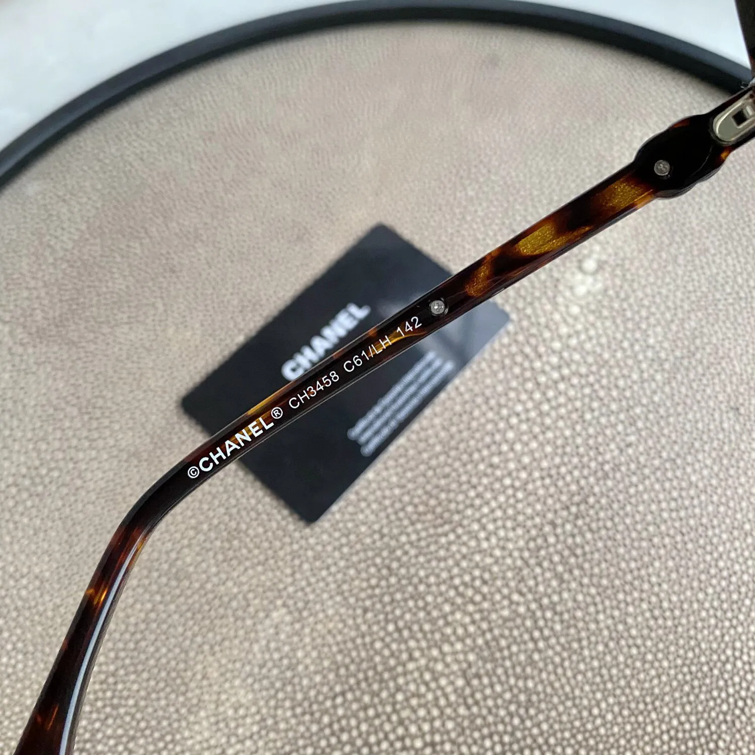 Round Sunglasses — image 2