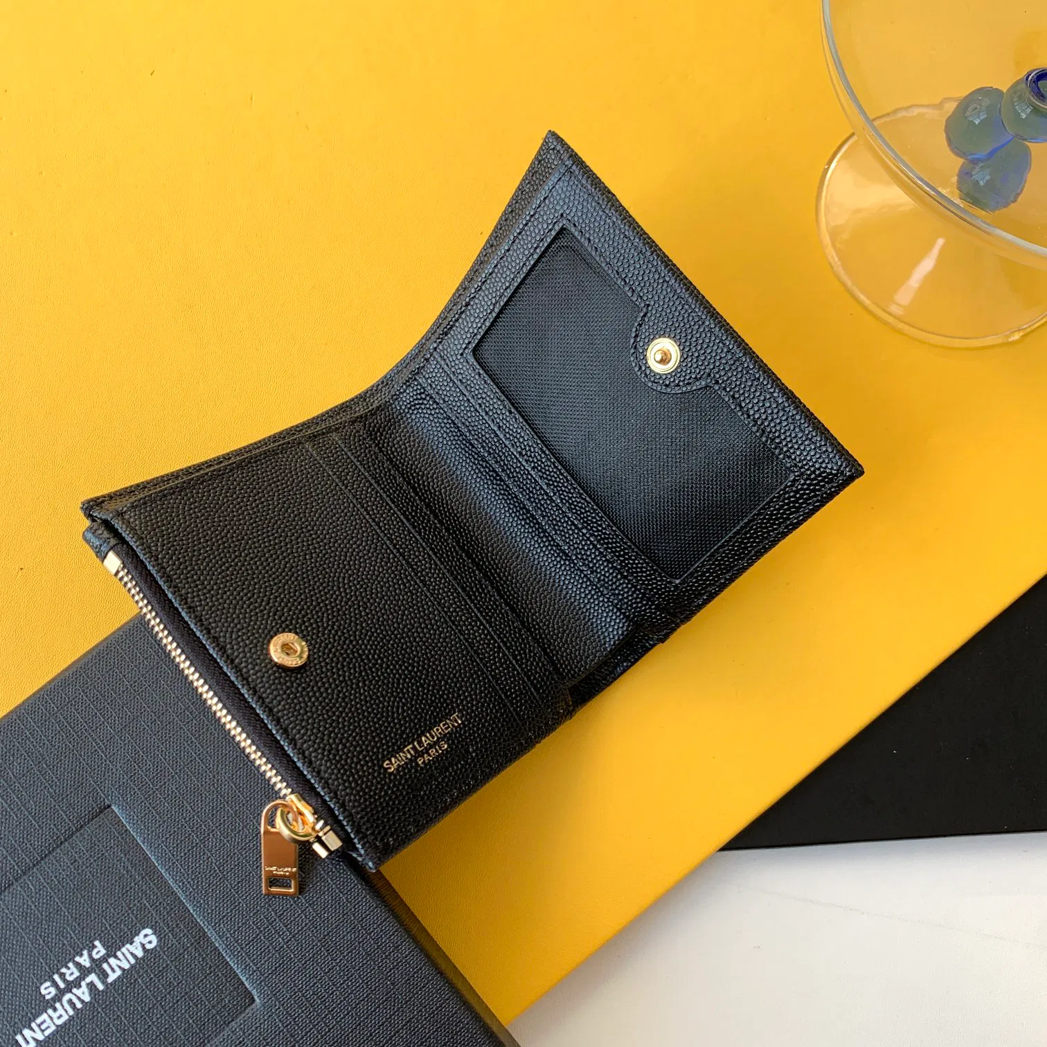 CASSANDRE MATELASSÉ FLAP CARD CASE IN GRAIN DE POUDRE EMBOSSED LEATHER — image 9