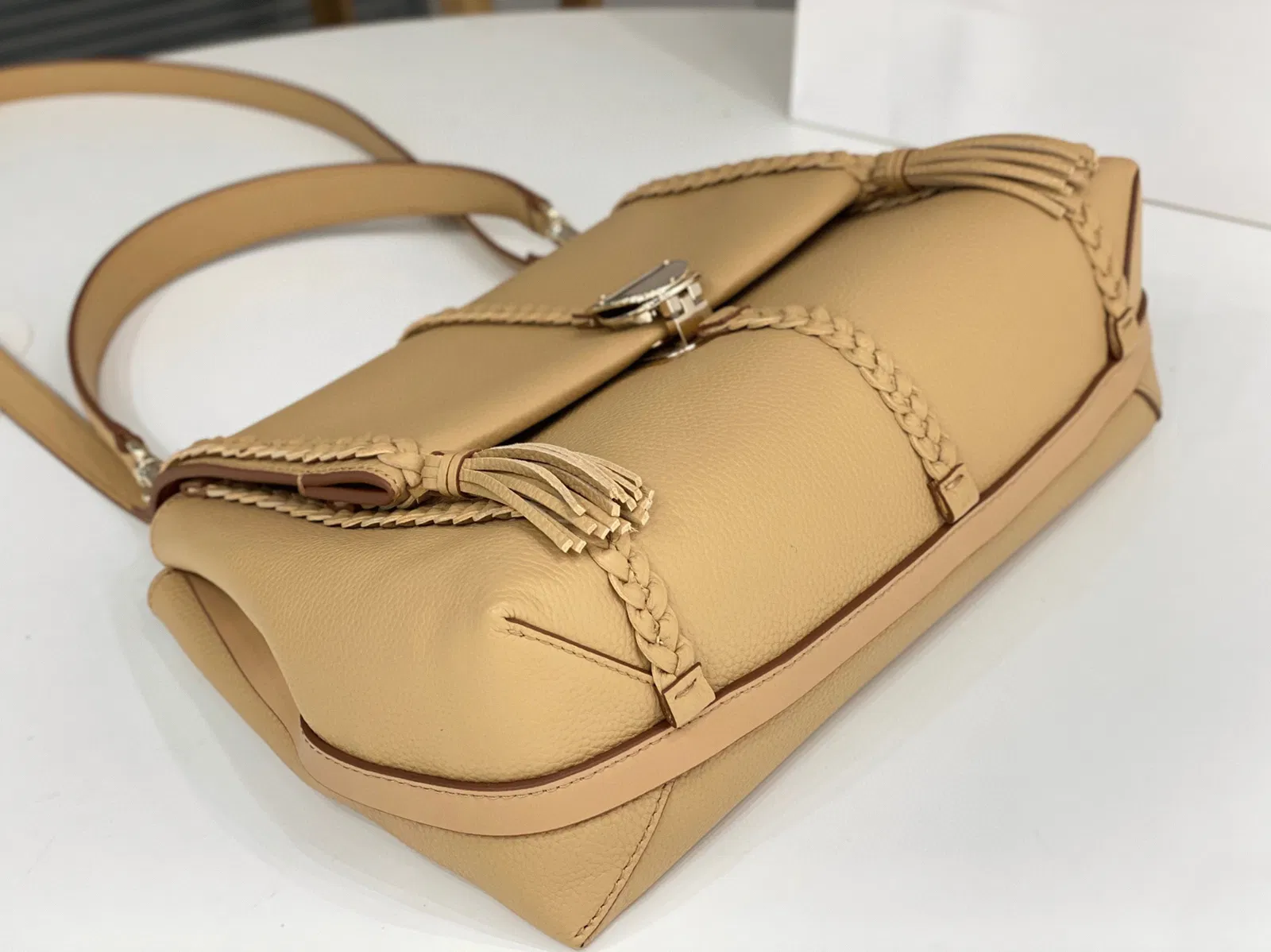 Top Quality Replica Chloe Penelope Medium Shoulder Bag in Beige Grained Calfskin — image 6