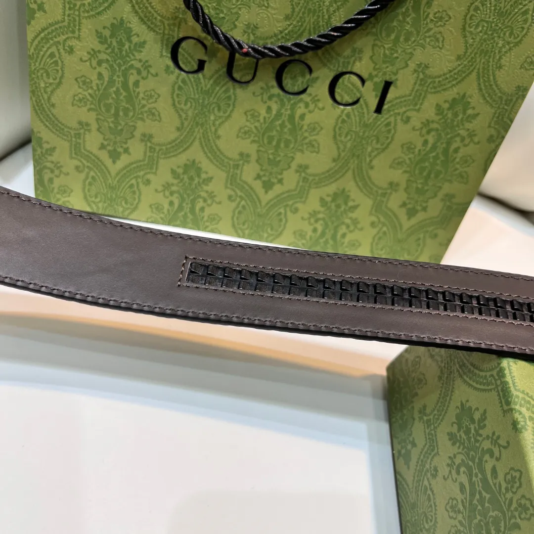 Square G reversible leather belt — image 4