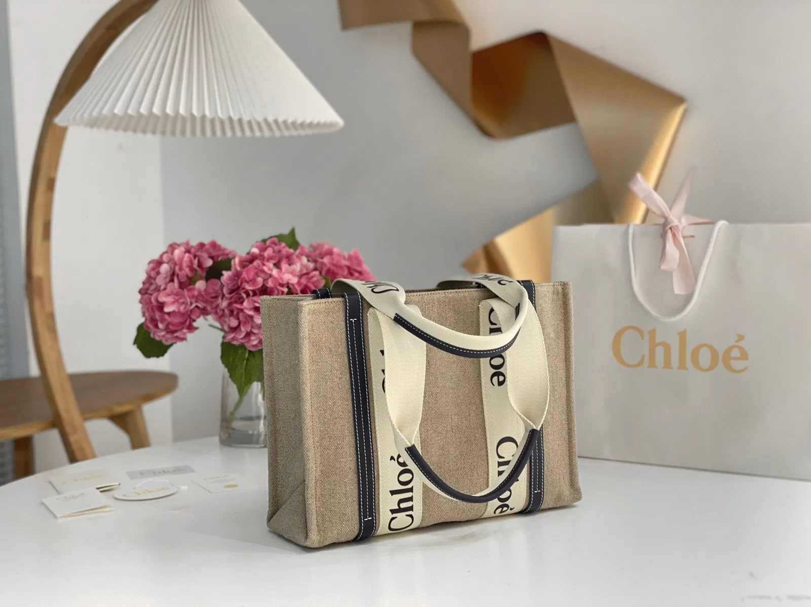 Top Quality Faux Chloe Woody Medium Tote Bag in Linen Canvas with Navy Blue Leather — image 5