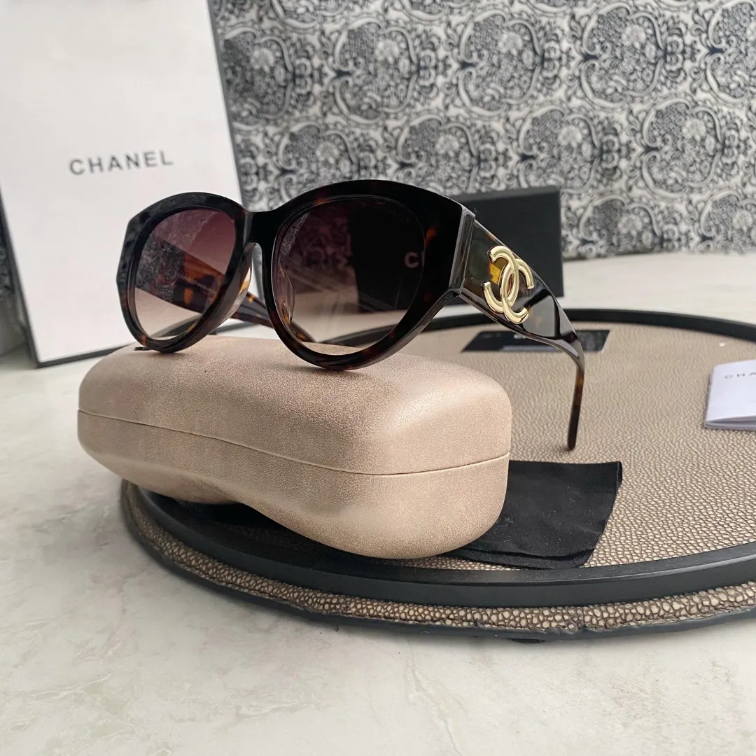 Vintage Sunglasses — image 2