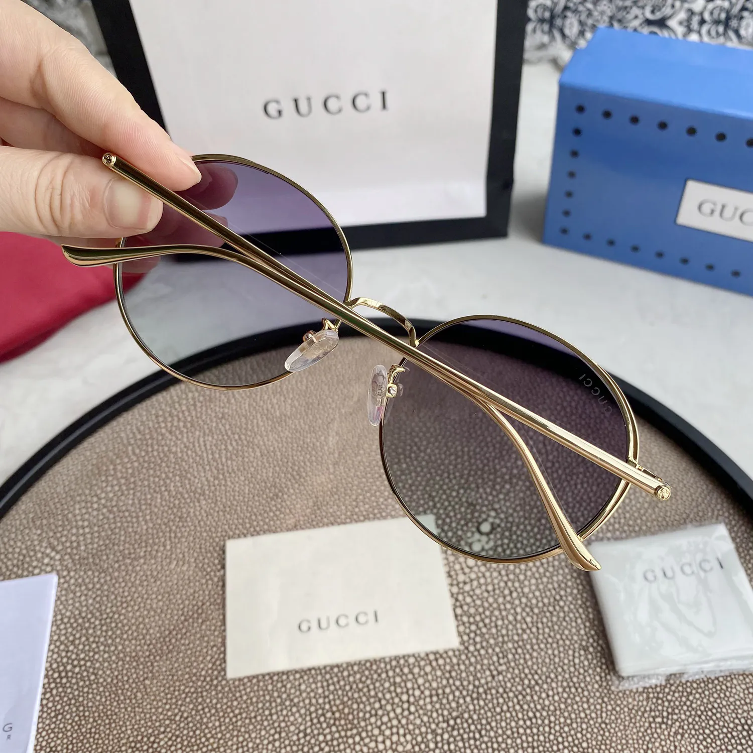 Chloé Eyewear engraved-logo round-frame sunglasses — image 6