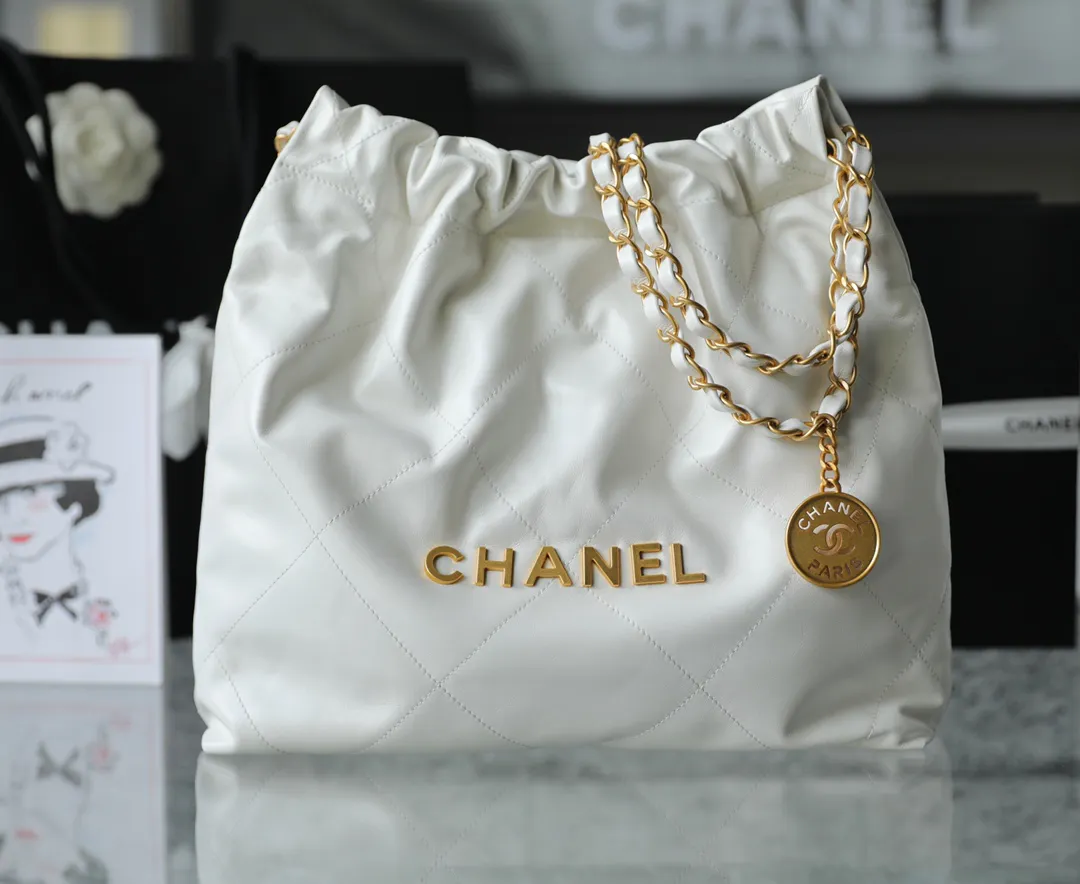 Chanel 22 Small β image 4
